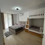 Hotel Aral - Gate *