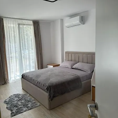 Hotel Aral - Gate *