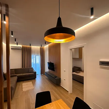 Aral - Gate Hotel