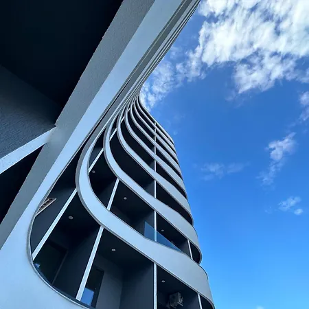 Aral - Gate Hotel *