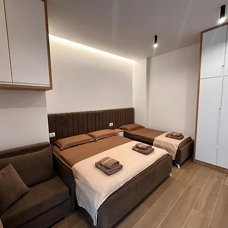 Hotel Aral - Gate *