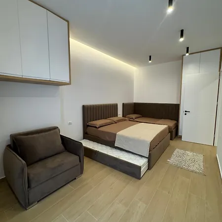 Hotel Aral - Gate *