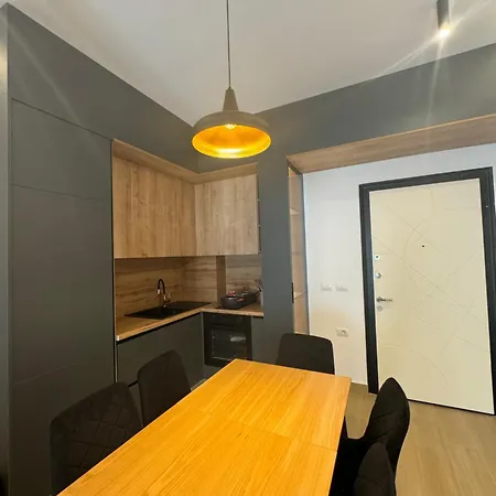 Aral - Gate Hotel Shengjin
