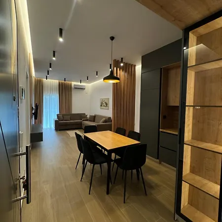 Hotel Aral - Gate *