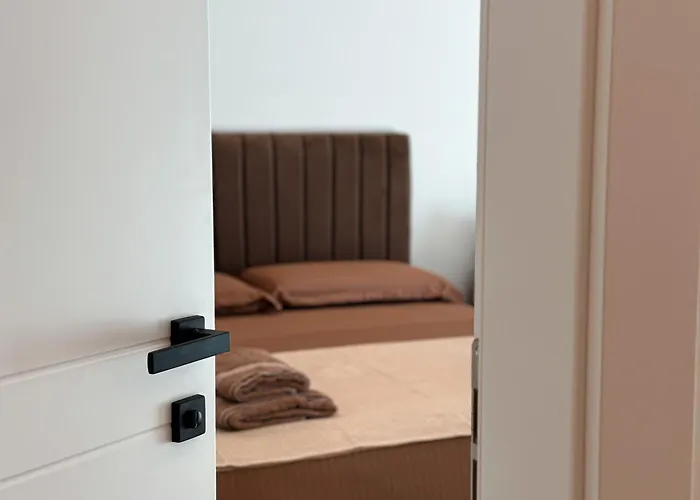 Aral - Gate Shengjin (Lezhe)