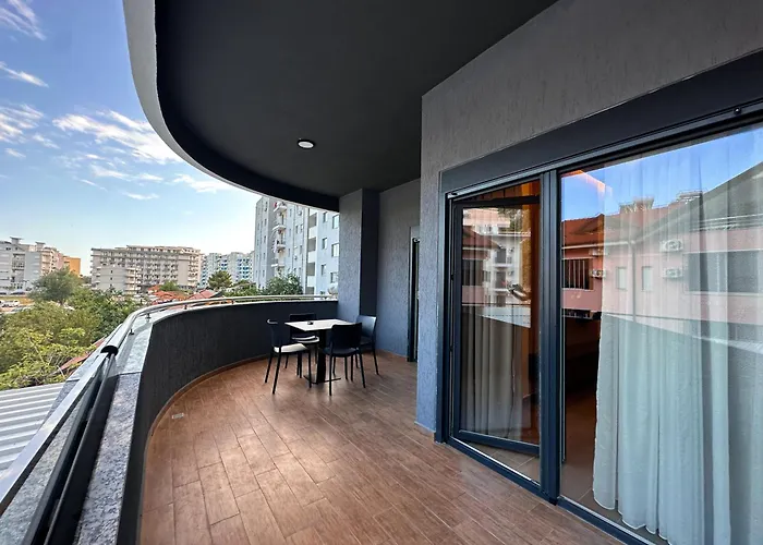 Aral - Gate Hotel