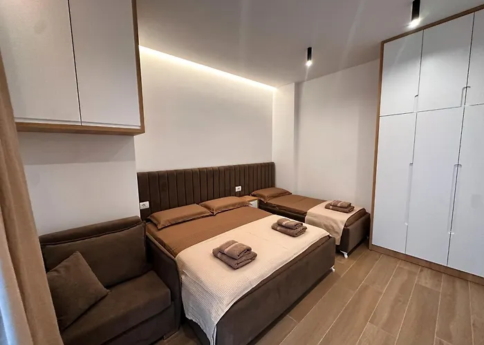 Hotel Aral - Gate *