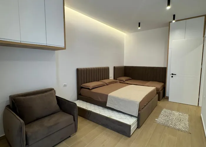Hotel Aral - Gate *